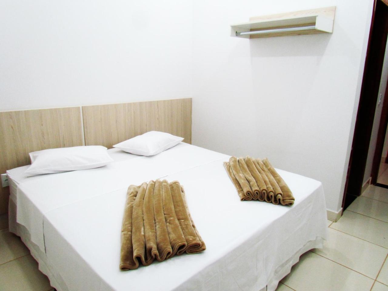 Hotel Oliveiras Trindade  Exterior photo